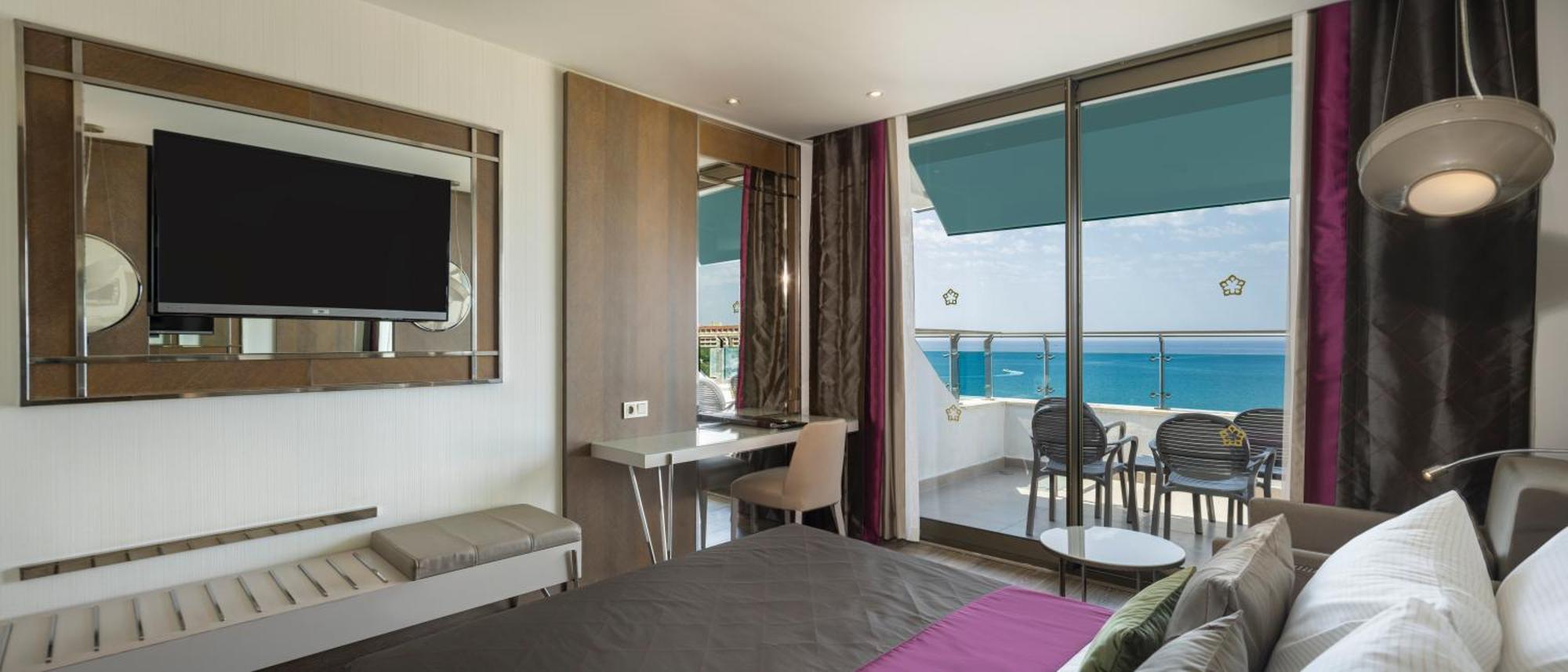 Camera Familiare con Vista Mare